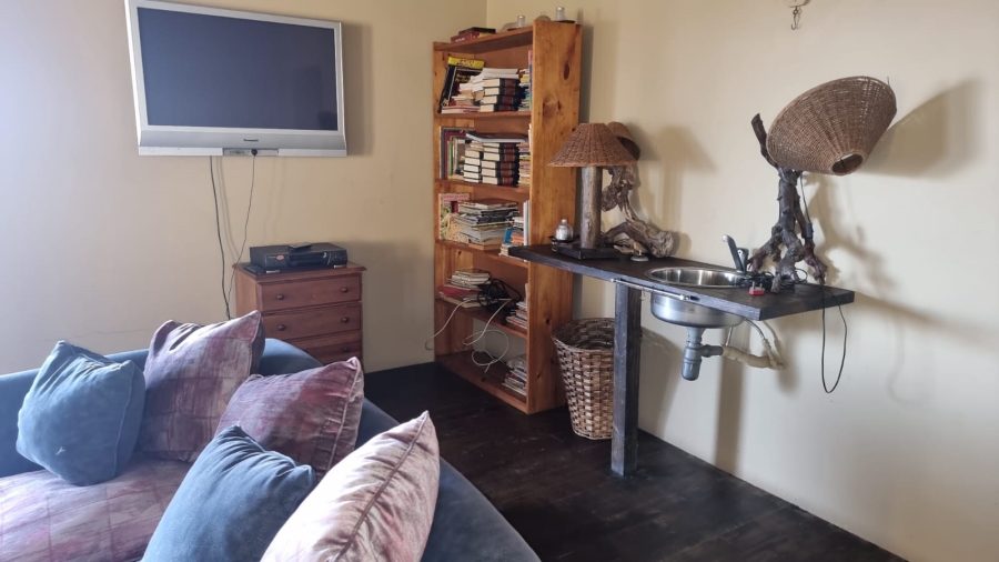 6 Bedroom Property for Sale in Merryhill Eastern Cape